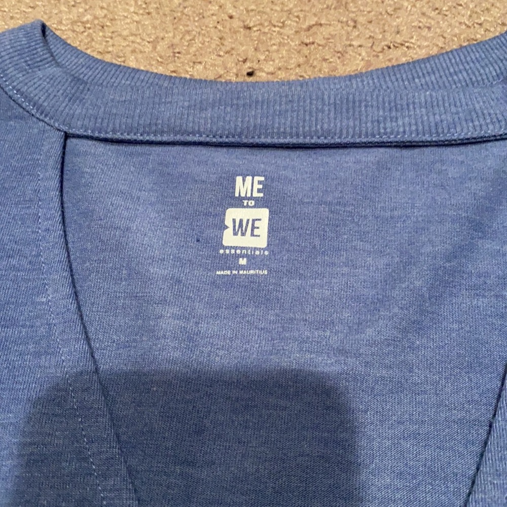 Blue top - Picture 2 of 3